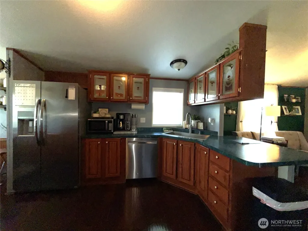 27 Heron Loop Republic WA 99166