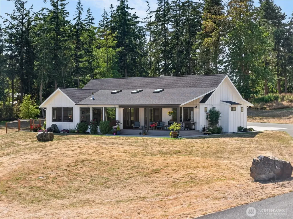 2115 Chinook Ridge Lane Oak Harbor WA 98277