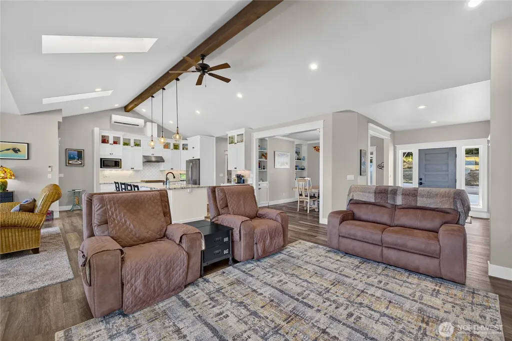2115 Chinook Ridge Lane Oak Harbor WA 98277