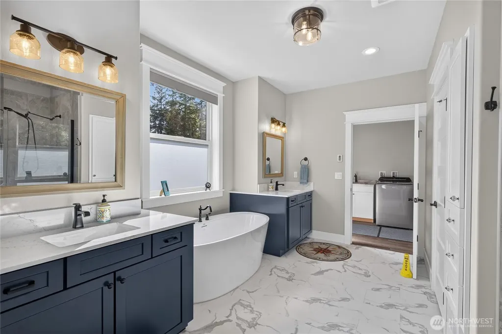 2115 Chinook Ridge Lane Oak Harbor WA 98277