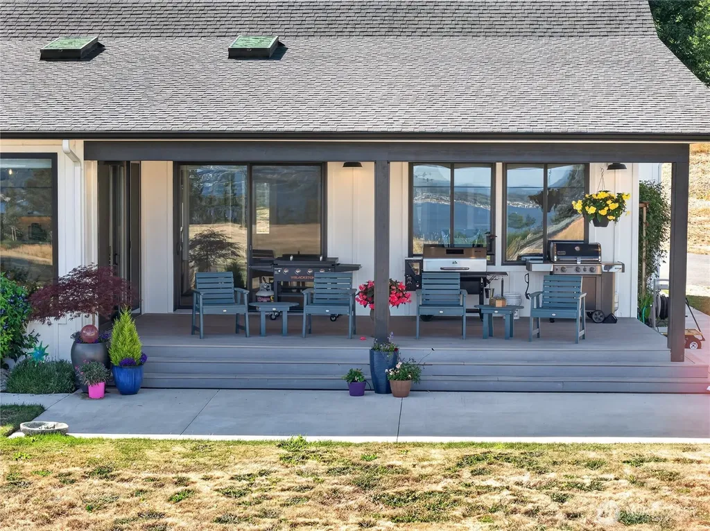2115 Chinook Ridge Lane Oak Harbor WA 98277