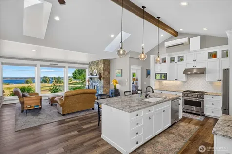 2115 Chinook Ridge Lane Oak Harbor WA 98277
