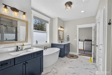 2115 Chinook Ridge Lane Oak Harbor WA 98277