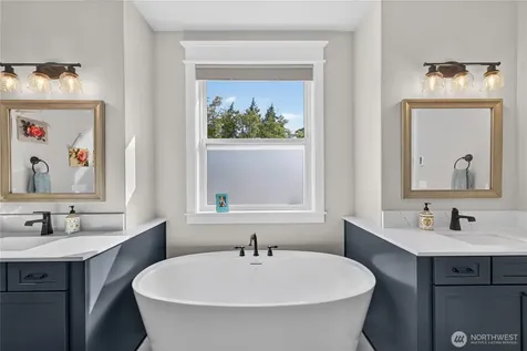 2115 Chinook Ridge Lane Oak Harbor WA 98277
