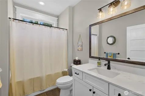 2115 Chinook Ridge Lane Oak Harbor WA 98277