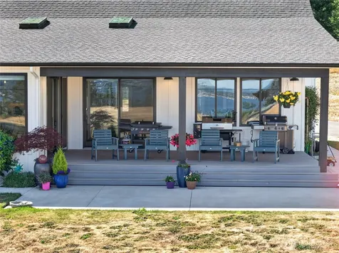 2115 Chinook Ridge Lane Oak Harbor WA 98277