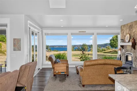 2115 Chinook Ridge Lane Oak Harbor WA 98277