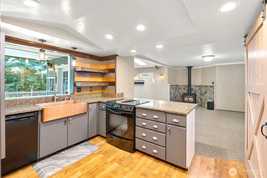 6808 Old Forest Lane SE Tumwater WA 98501