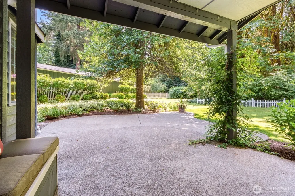 6808 Old Forest Lane SE Tumwater WA 98501