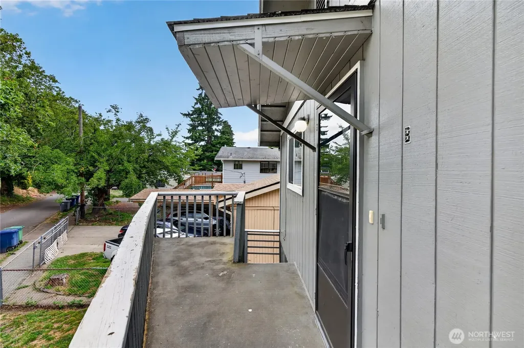 475 Houser Way S Renton WA 98057