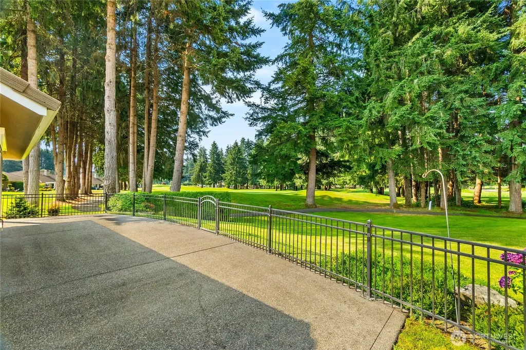 6833 Fairway Lane SE Olympia WA 98501