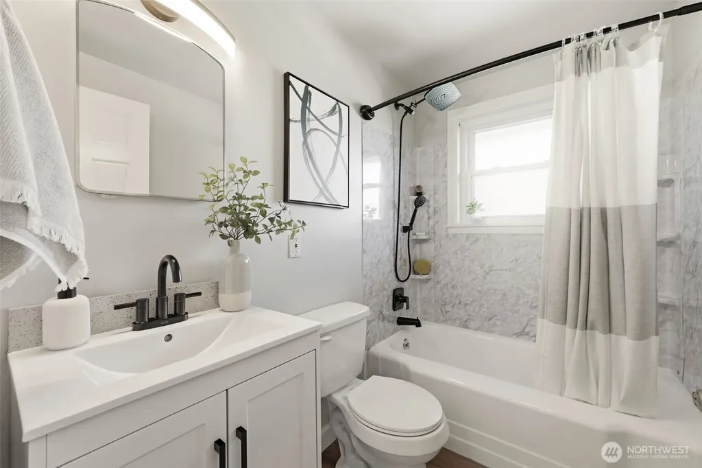 8432 S 121st Street Seattle WA 98178