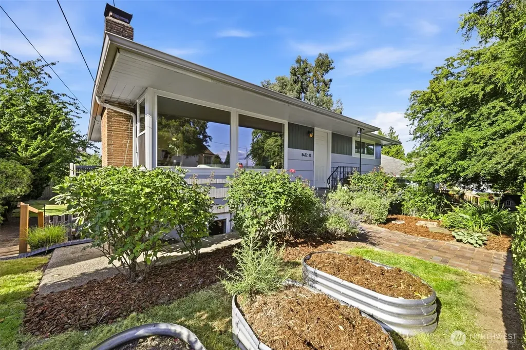 8432 S 121st Street Seattle WA 98178