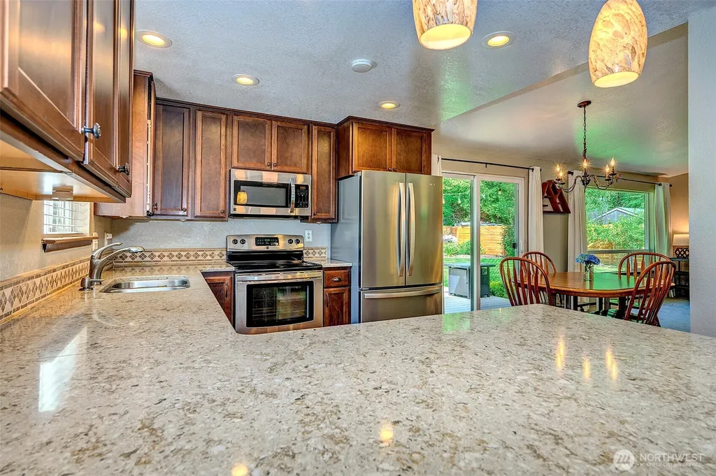 29707 32nd Place S Auburn WA 98001