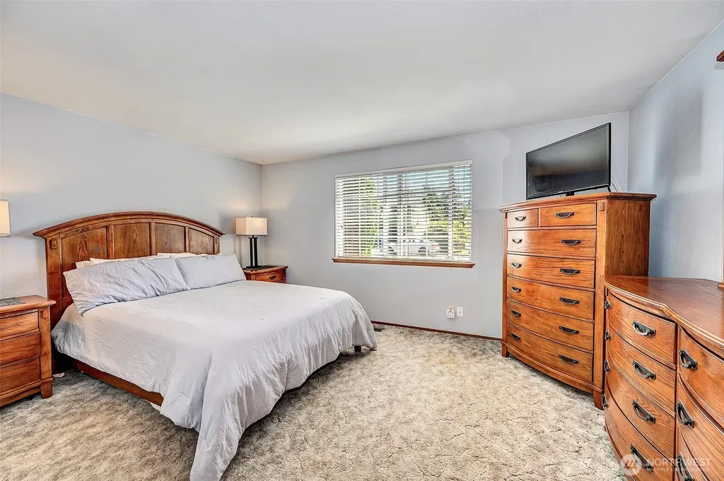 29707 32nd Place S Auburn WA 98001