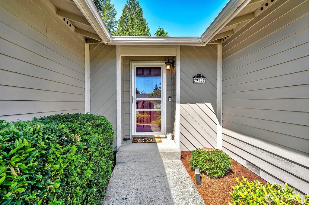 29707 32nd Place S Auburn WA 98001