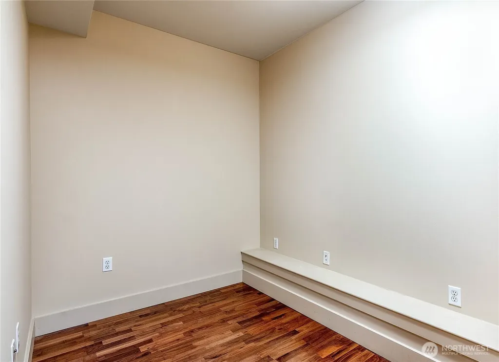 159 Denny Way Seattle WA 98109