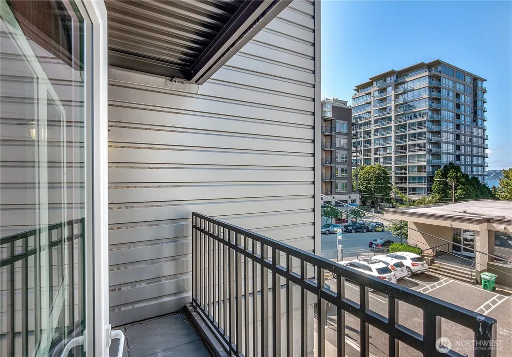 159 Denny Way Seattle WA 98109