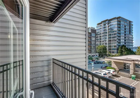 159 Denny Way Seattle WA 98109