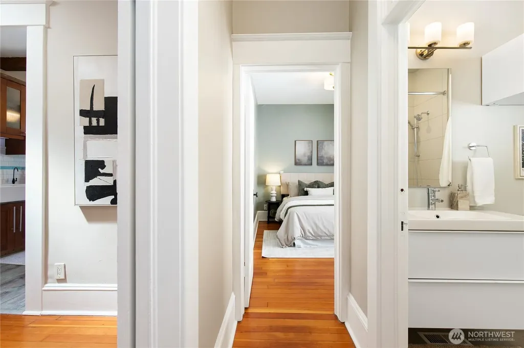 807 27th Avenue Seattle WA 98122
