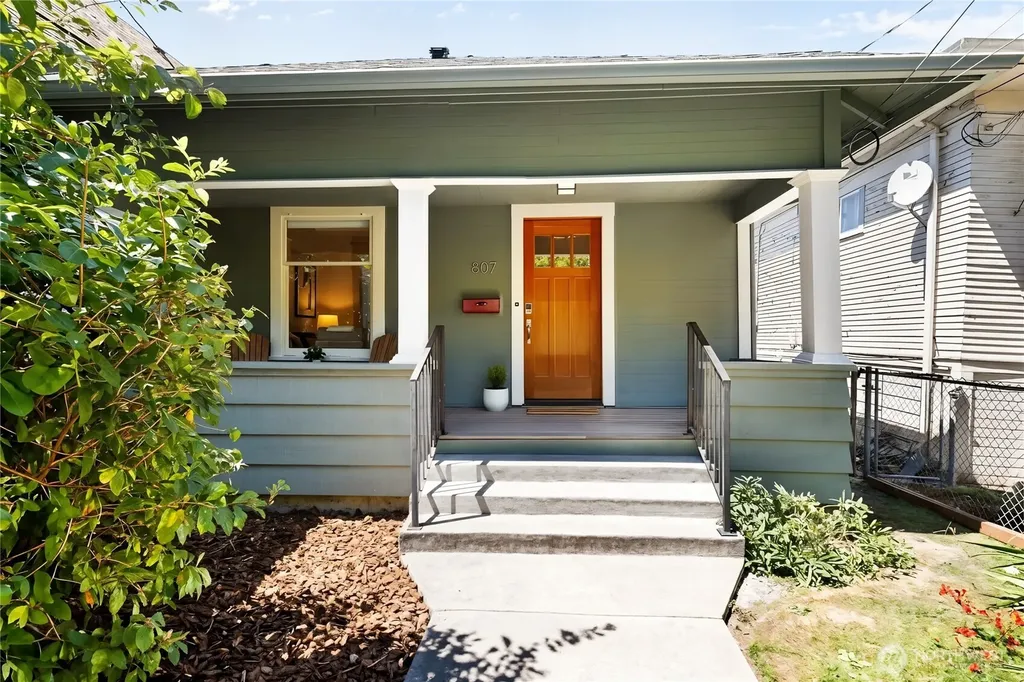 807 27th Avenue Seattle WA 98122