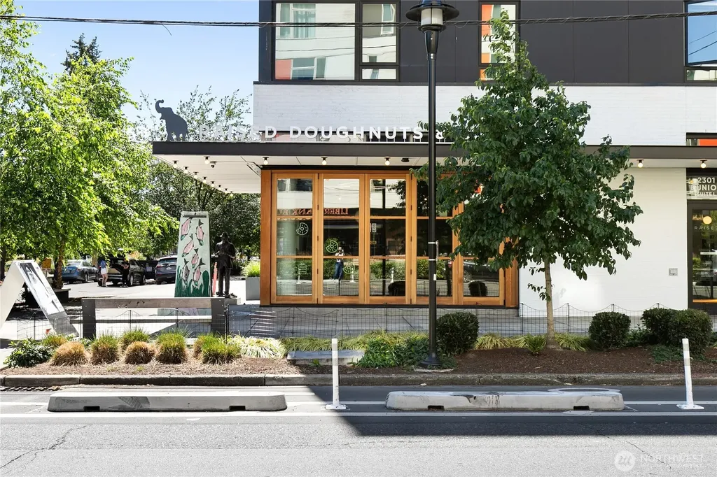 807 27th Avenue Seattle WA 98122
