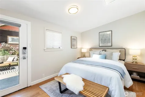 807 27th Avenue Seattle WA 98122