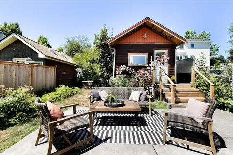 807 27th Avenue Seattle WA 98122