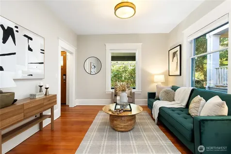 807 27th Avenue Seattle WA 98122