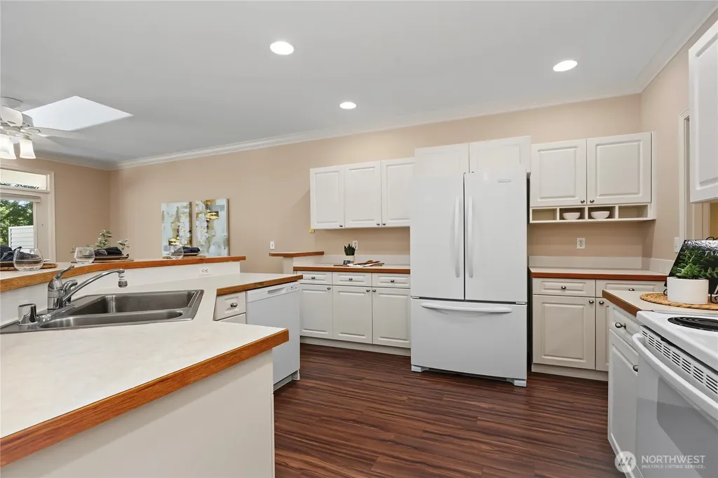 8819 69th Court St SW Lakewood WA 98498