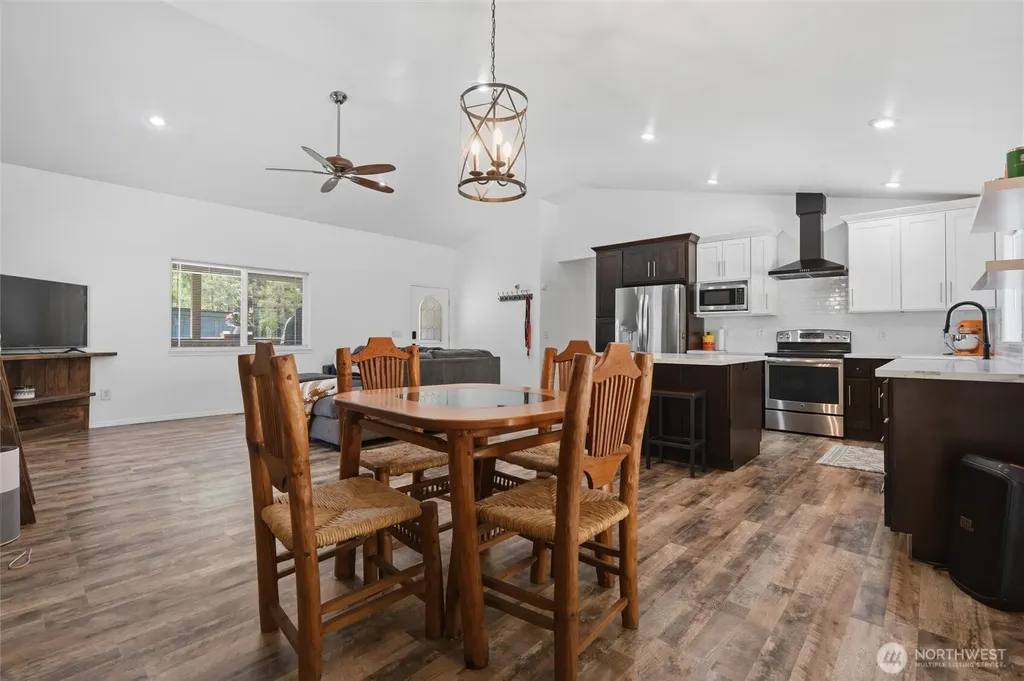 12847 Bear Lake Drive SW Port Orchard WA 98367