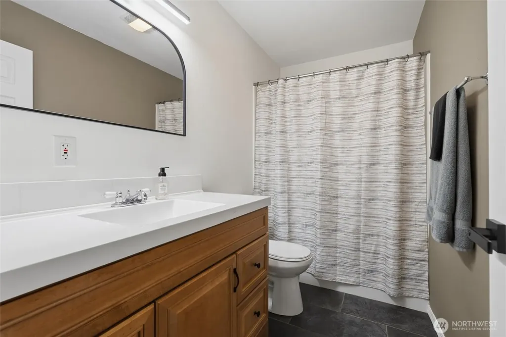 12847 Bear Lake Drive SW Port Orchard WA 98367