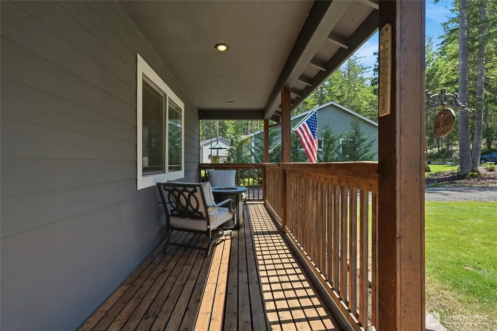 12847 Bear Lake Drive SW Port Orchard WA 98367