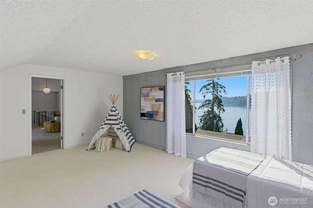 1204 38th Avenue Court Gig Harbor WA 98335