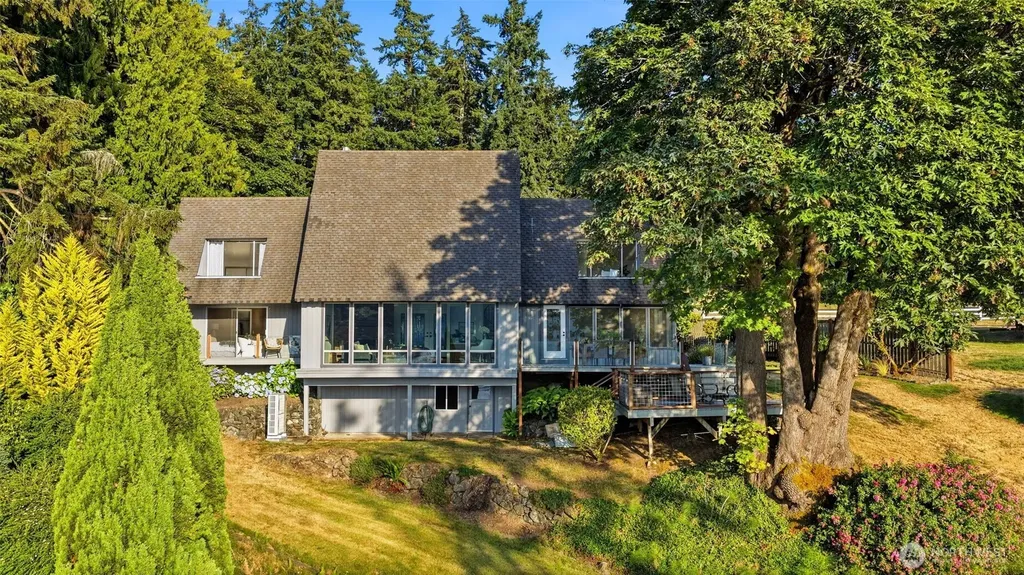 1204 38th Avenue Court Gig Harbor WA 98335