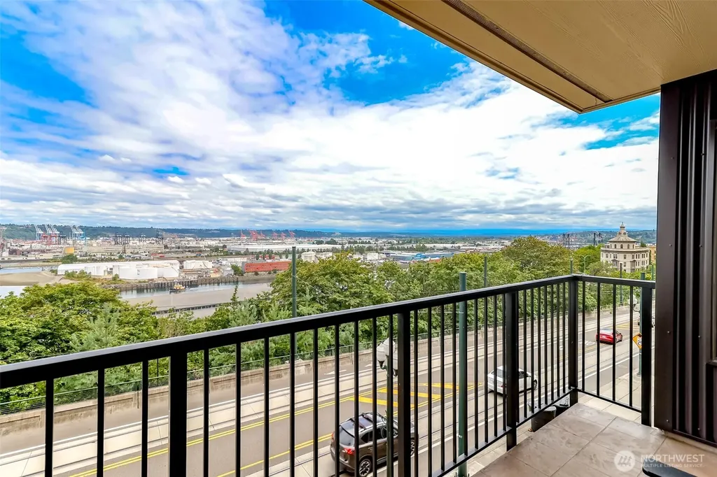 525 Broadway Tacoma WA 98402