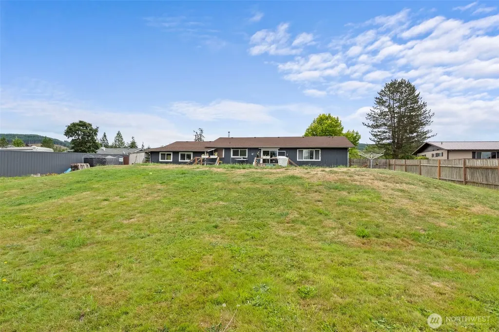 284 Lake Creek Road Chehalis WA 98532
