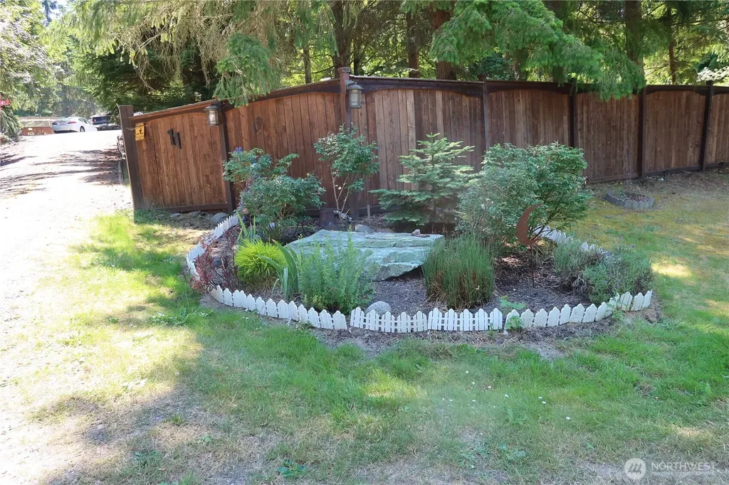 11 Landgrove Lane Sequim WA 98382