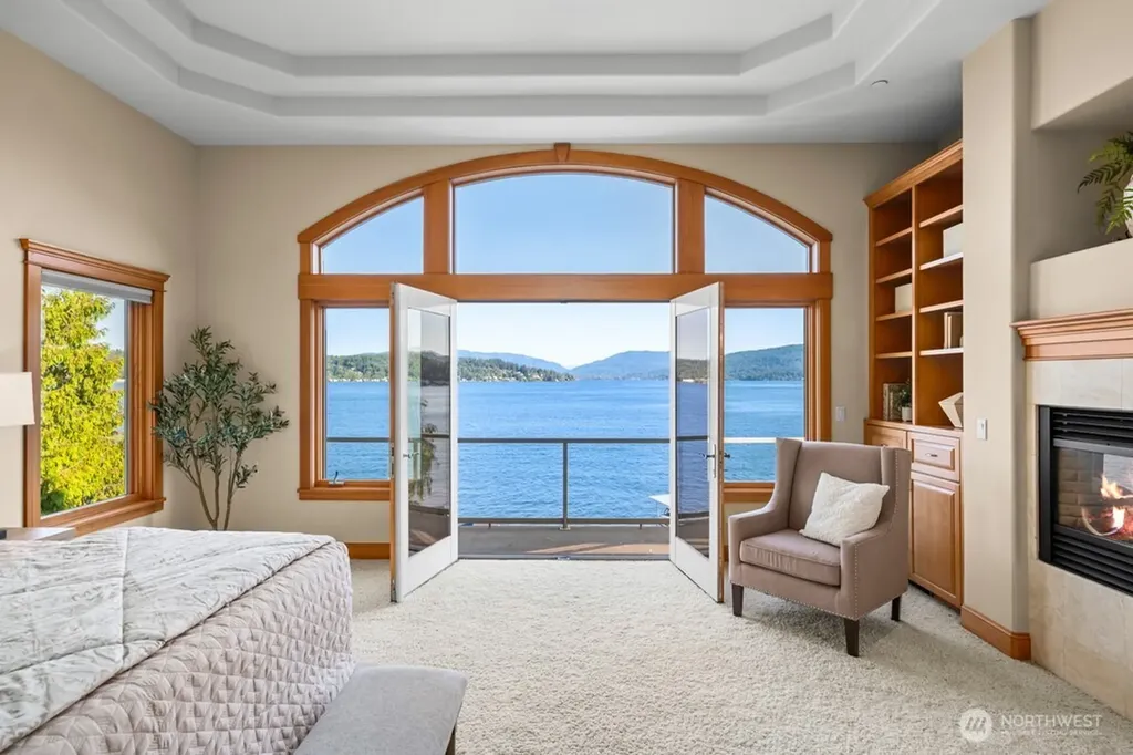 454 W Lake Sammamish Parkway NE Bellevue WA 98008