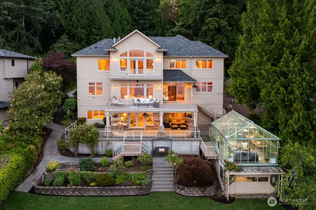 454 W Lake Sammamish Parkway NE Bellevue WA 98008