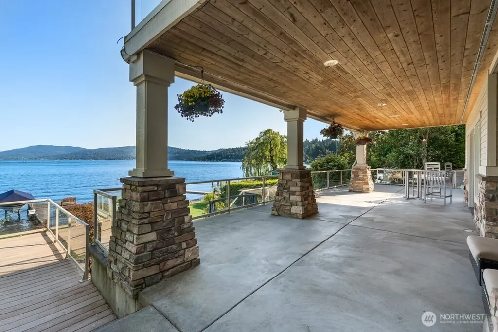 454 W Lake Sammamish Parkway NE Bellevue WA 98008