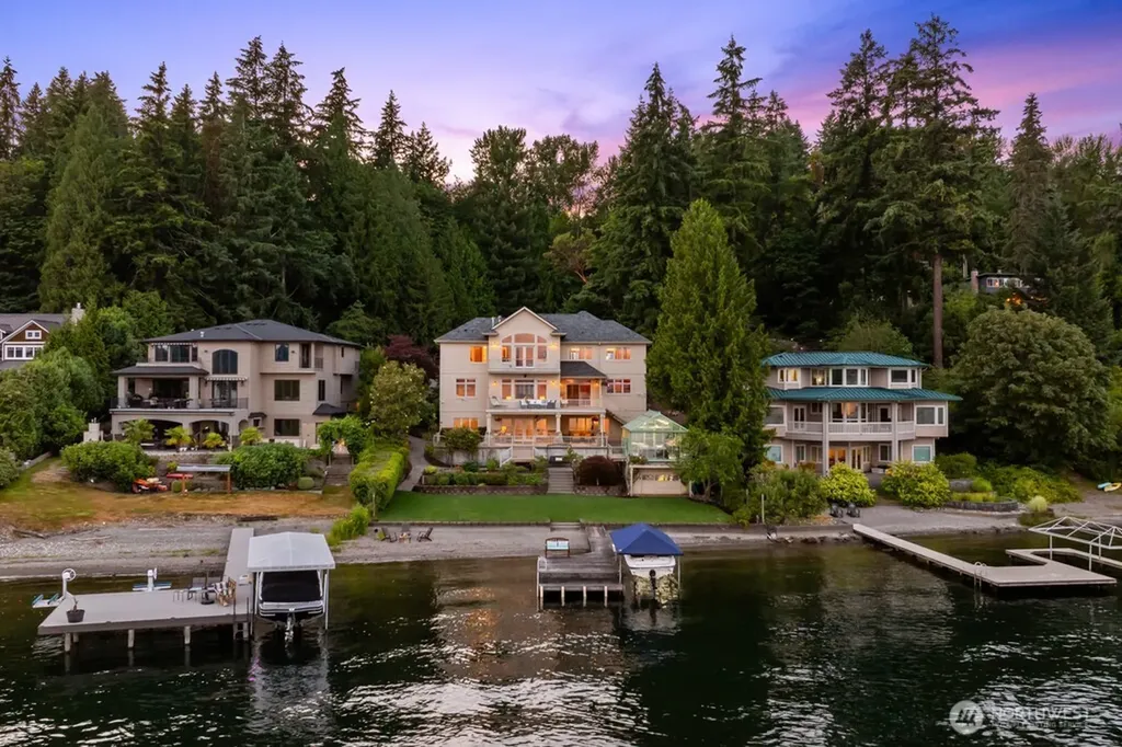 454 W Lake Sammamish Parkway NE Bellevue WA 98008