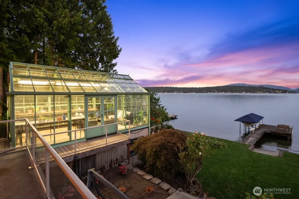 454 W Lake Sammamish Parkway NE Bellevue WA 98008