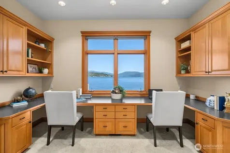 454 W Lake Sammamish Parkway NE Bellevue WA 98008