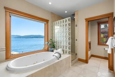 454 W Lake Sammamish Parkway NE Bellevue WA 98008