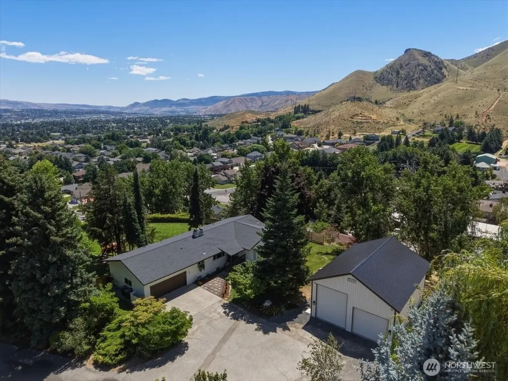 504 Day Road Wenatchee WA 98801