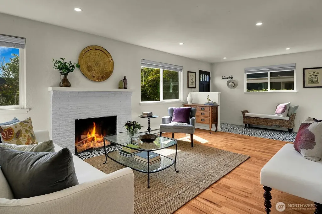 2353 Federal Avenue E Seattle WA 98102
