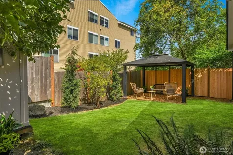 2353 Federal Avenue E Seattle WA 98102