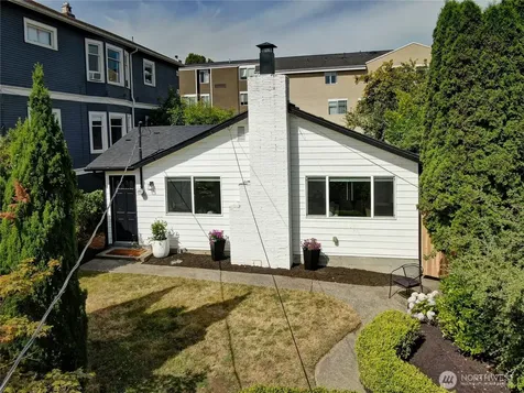 2353 Federal Avenue E Seattle WA 98102