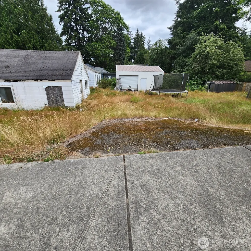 257 SW 131st Street Burien WA 98146